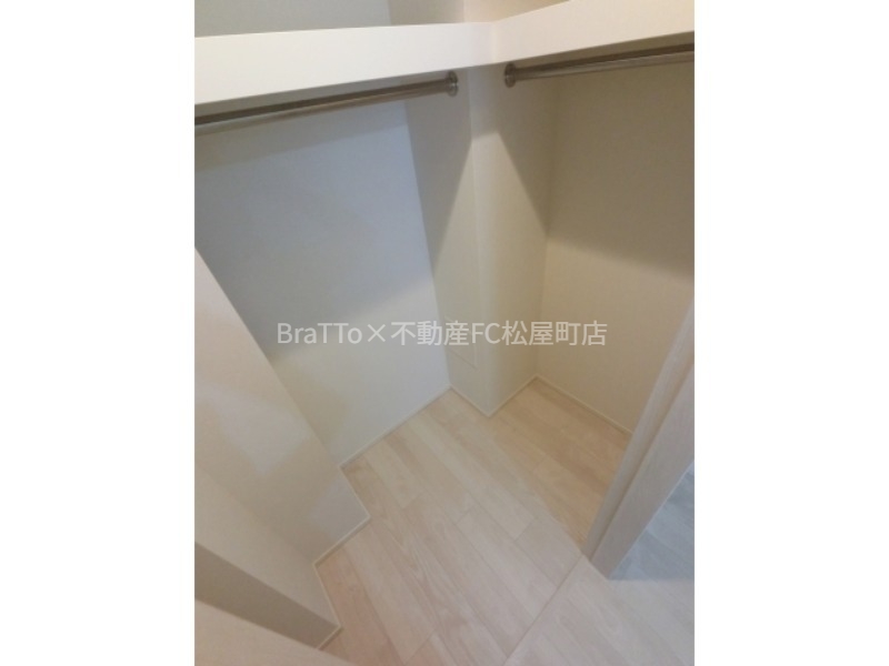 収納　収納（ウォークインクローゼット）