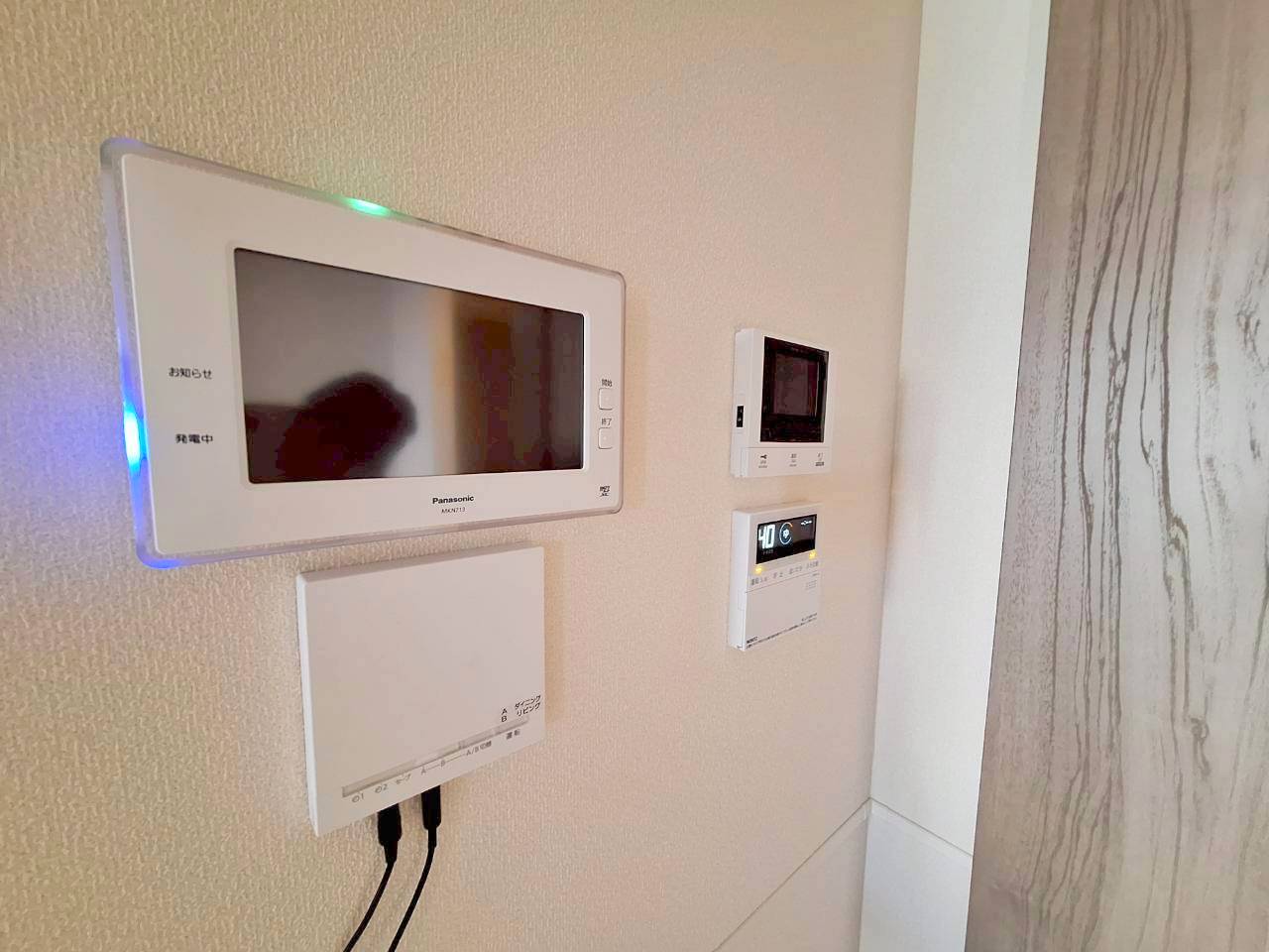 セキュリティ　太陽光売電モニターとカラーモニターホン