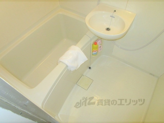 バス・シャワールーム　バス