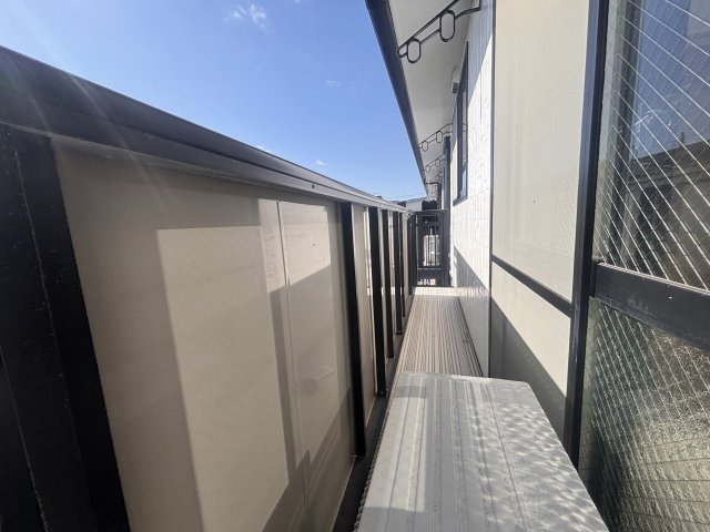 バルコニー　風通しがいいので洗濯が楽になりますね