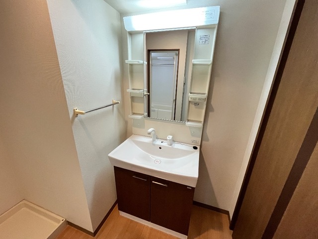 洗面設備　洗髪洗面化粧台