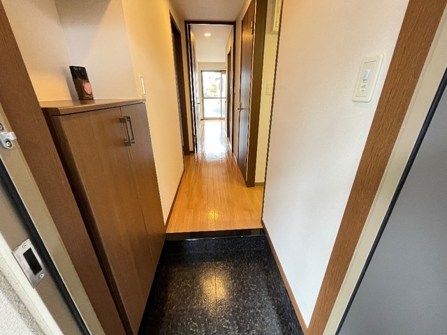 玄関　玄関（イメージ）