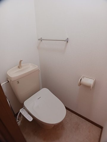 トイレ　シンプルで使いやすいトイレです