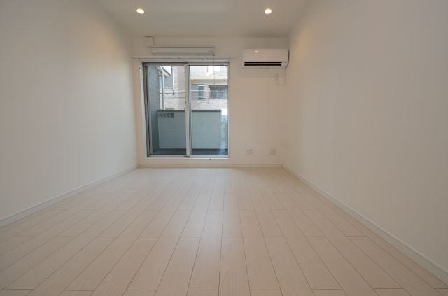 居室・リビング　エアコン付きで初期費用を抑えられます♪