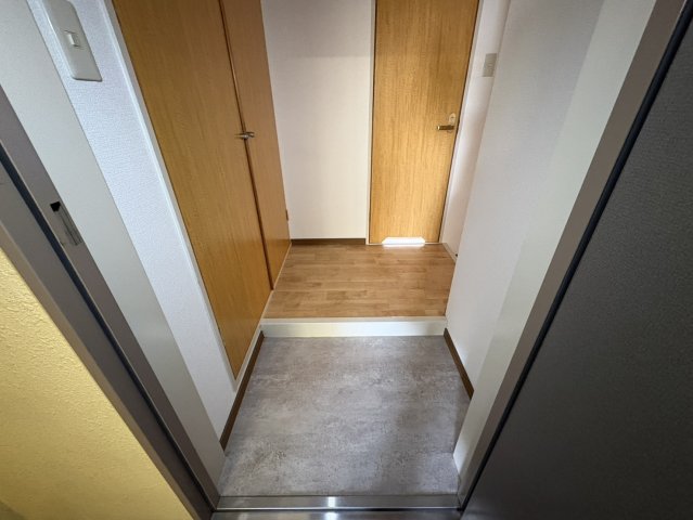 玄関　ドール丸の内