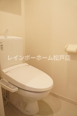 トイレ　ゆったりとした空間のトイレです