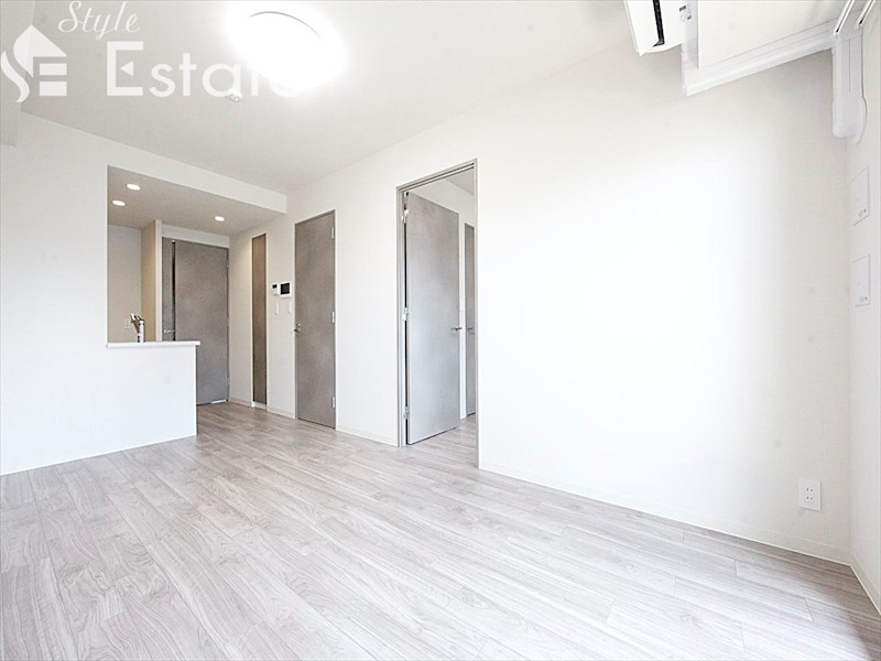 居室・リビング　内装