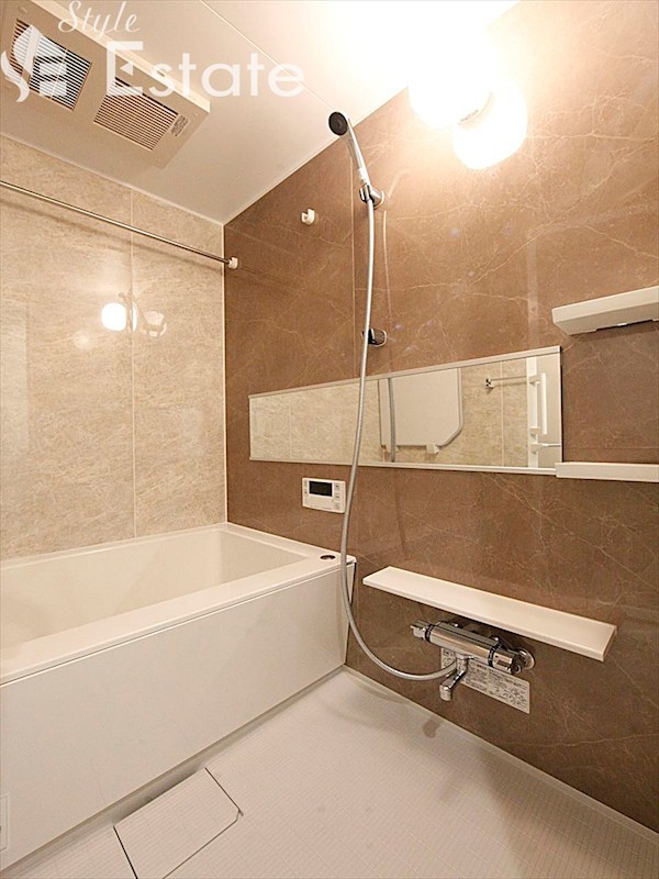 バス・シャワールーム　バスルーム