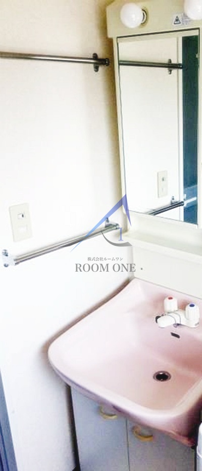 洗面設備　洗面台です。