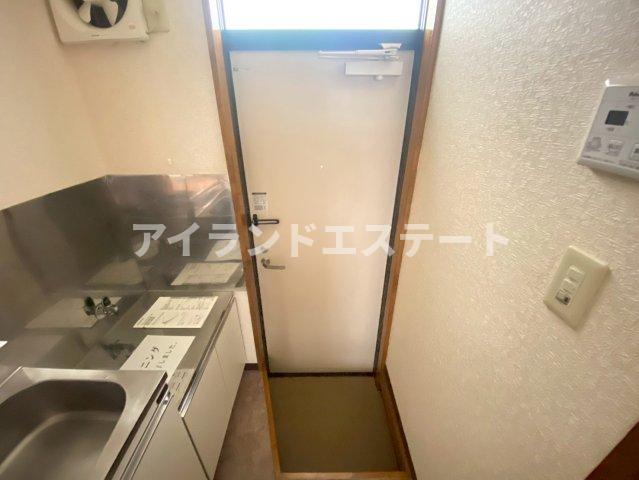 玄関　※別号室参考写真