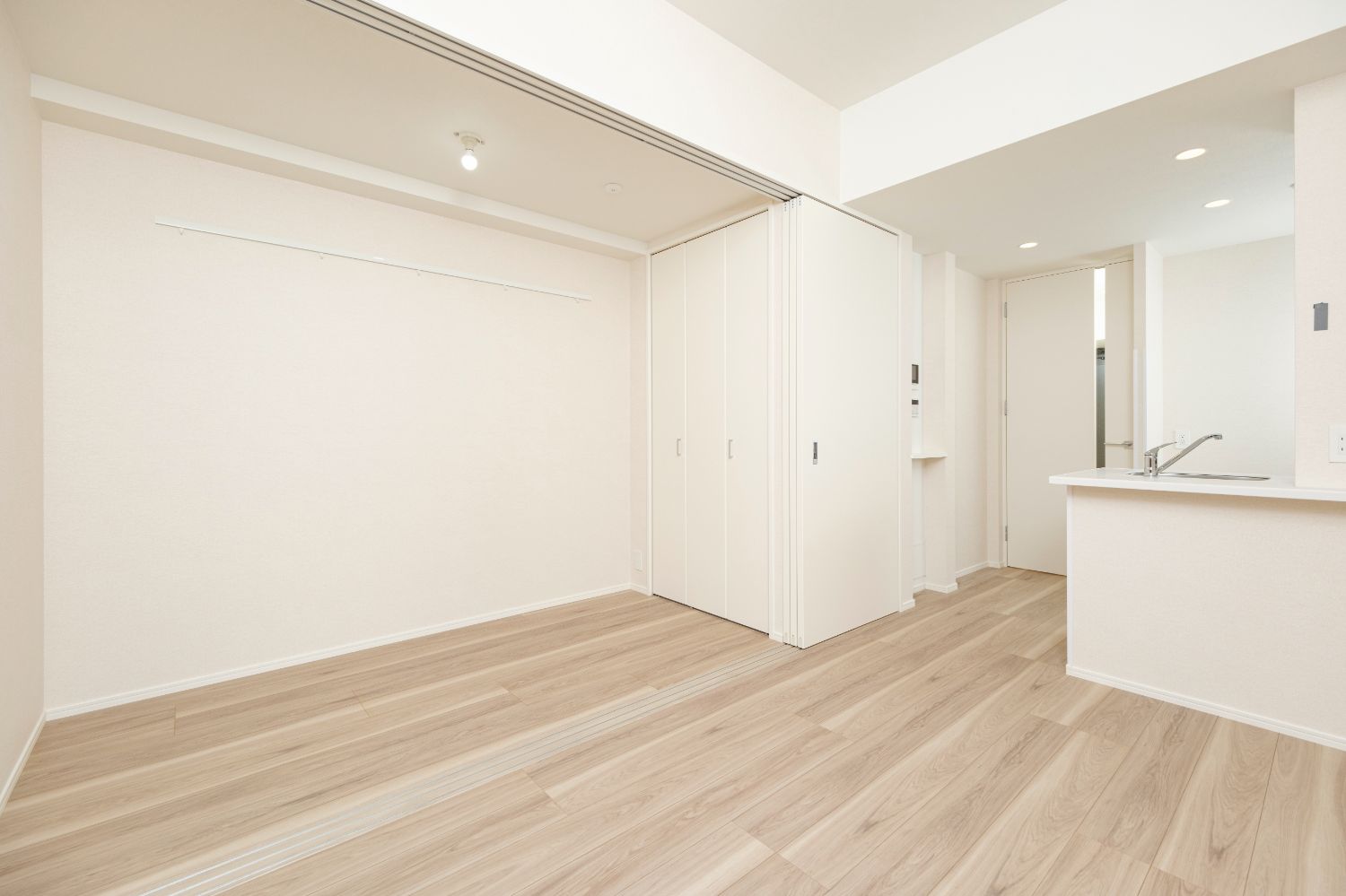 居室・リビング　居間です