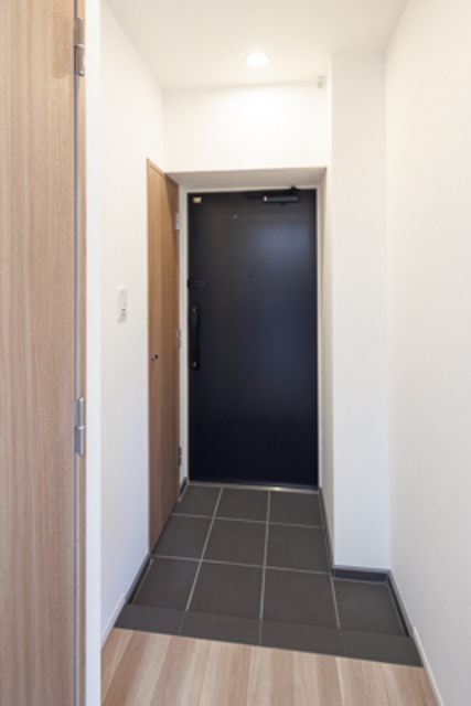 玄関　※写真は同タイプ住戸です。