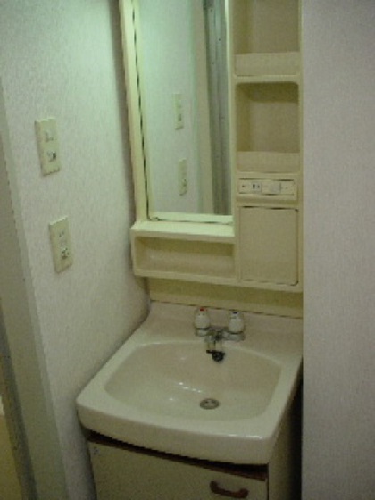 洗面設備　※別部屋の写真です