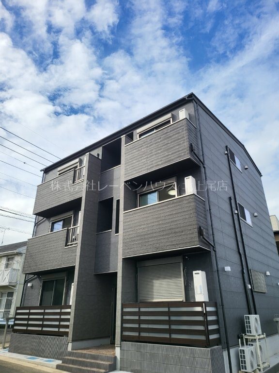 建物外観　お部屋探しはレーベンハウス北上尾店へ！