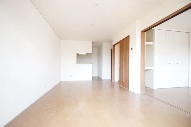 居室・リビング　★お部屋探しはタウンハウジング稲田堤店まで★