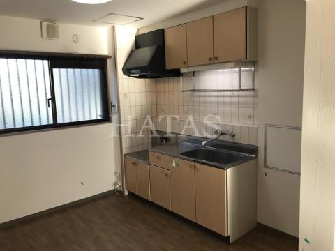 キッチン　同物件・別部屋のお写真です。