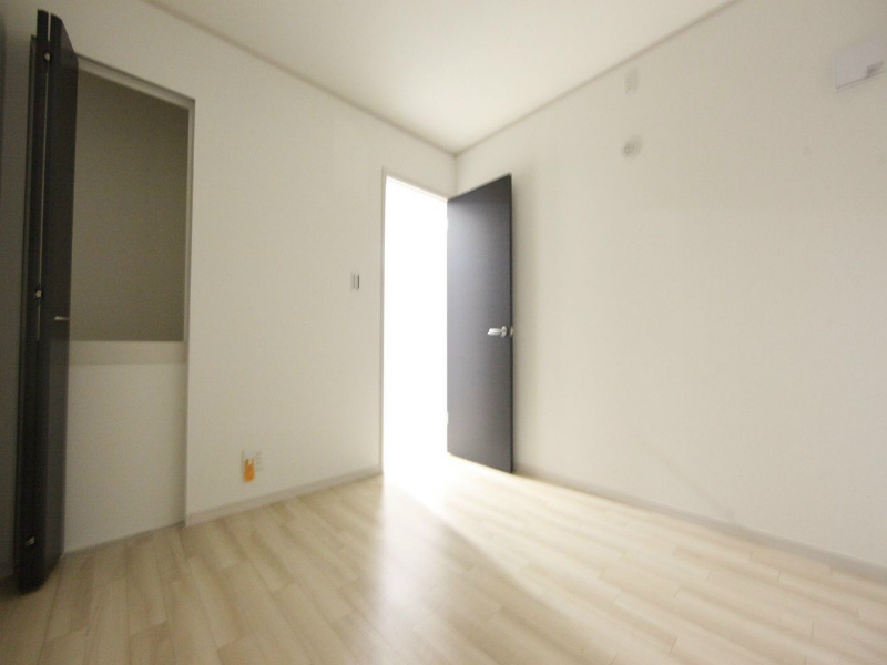 その他　洋室4.6帖　クローゼット（収納充実）