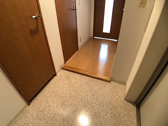 玄関　参考写真