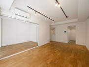 居室・リビング　こちらのリビングで趣味の時間をお楽しみください