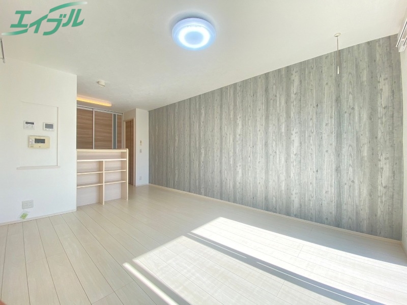 居室・リビング　同物件別部屋参考写真