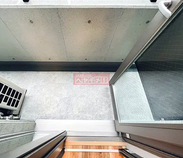 バルコニー　バルコニー