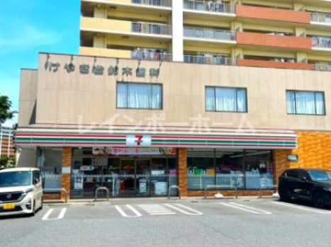 コンビニ　セブン-イレブン 西白井駅前店（コンビニ）まで2512m