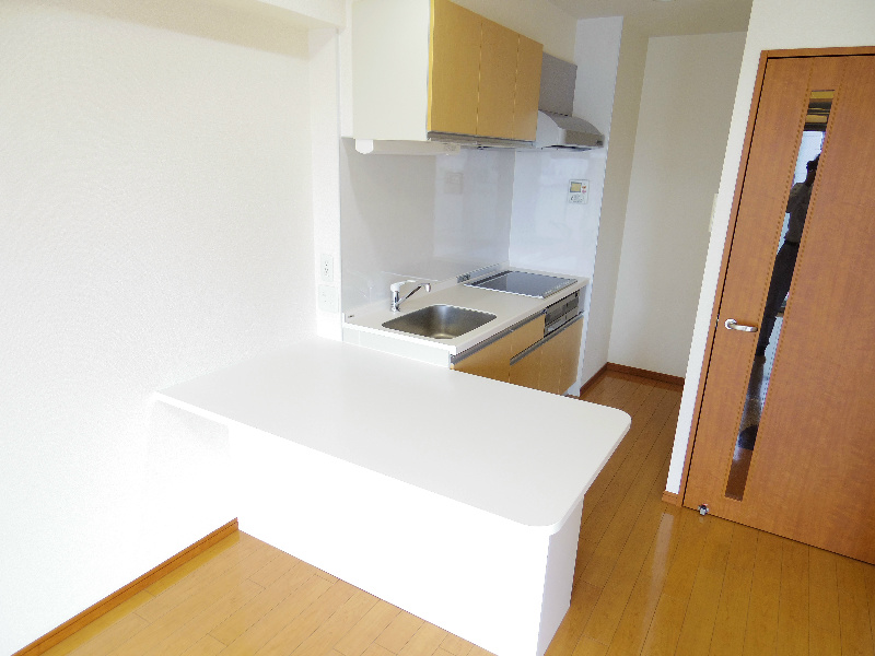 キッチン　３口ＩＨシステムキッチン