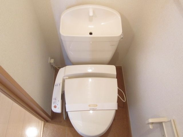 トイレ　☆ウォシュレットついてます