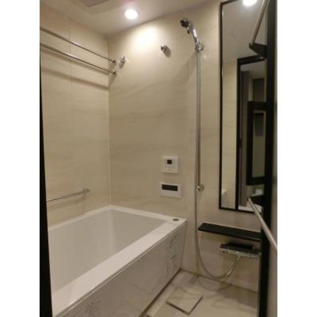 バス・シャワールーム　※写真は同タイプ住戸です。