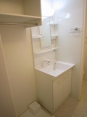 洗面設備　洗髪洗面化粧台