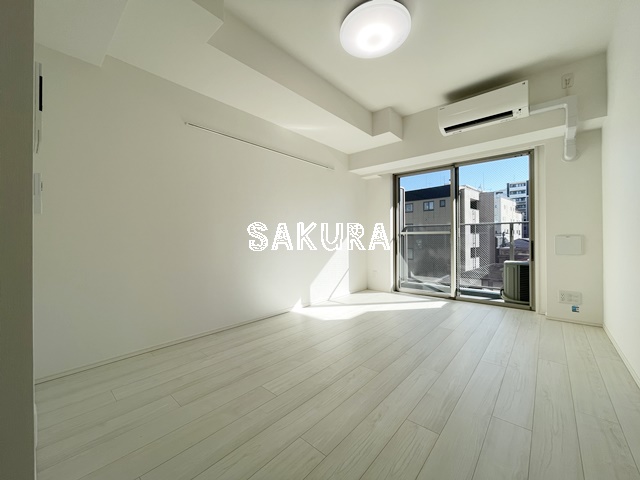 居室・リビング　開放感のある室内♪