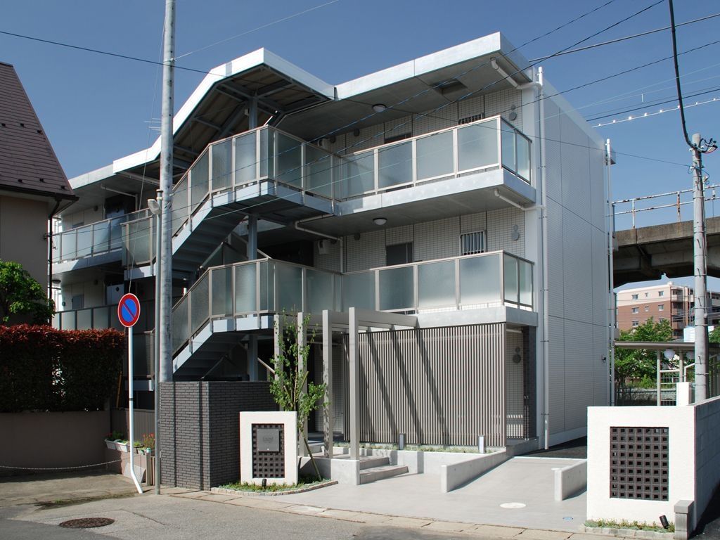 建物外観　エントランス