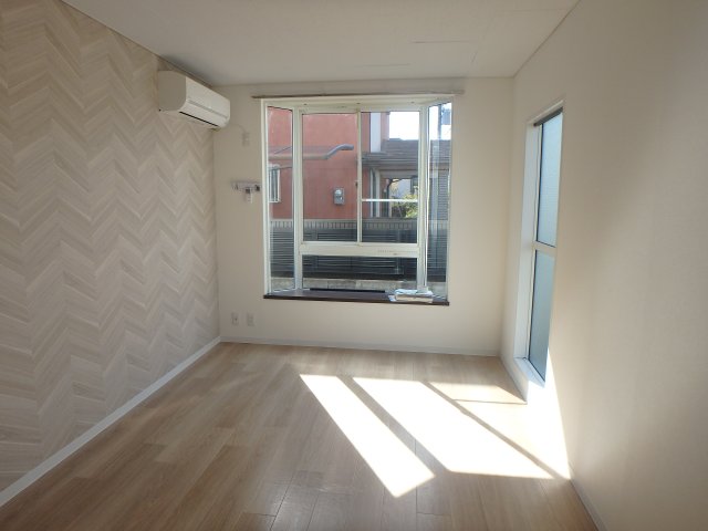 その他部屋・スペース　明るい色調の室内です