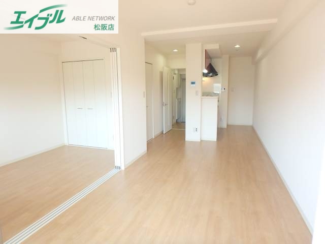 居室・リビング　同型参考写真