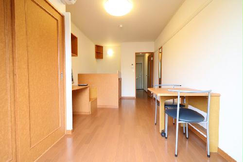 居室・リビング　退寮をお考えの方には家具家電付きがおススメ！