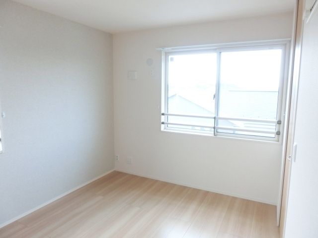 その他部屋・スペース　寝室としてもお使い頂ける居室です