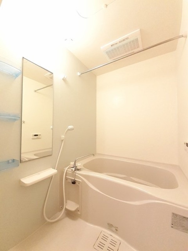 バス・シャワールーム　図面と現状に相違がある場合には現状を優先