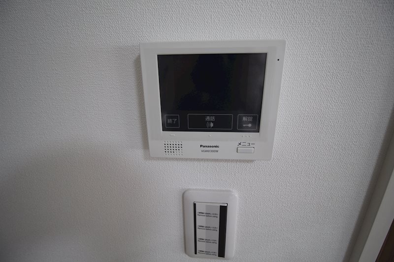 セキュリティ　TVモニター付きインターホン