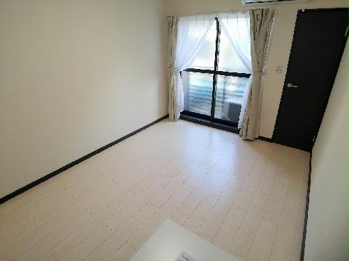 居室・リビング　同タイプの物件写真です