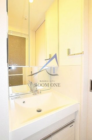 洗面設備　洗面台です。