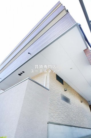 建物外観　シンプルで洗練されたデザインが毎日の暮らしに心地よさをプラス