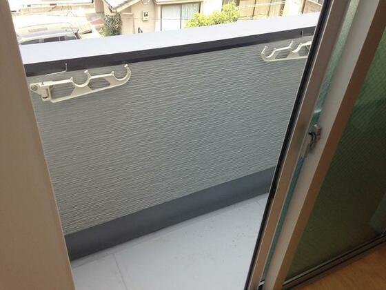 バルコニー　※別号室の写真のため現況と少し異なります