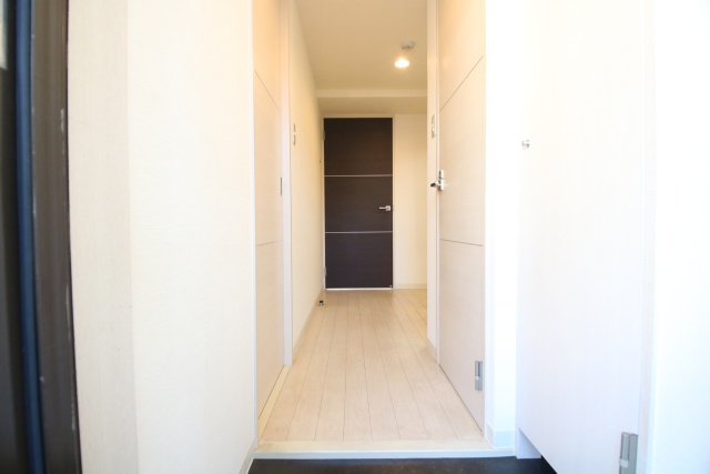 玄関　※別室の参考写真の為、現況優先です。