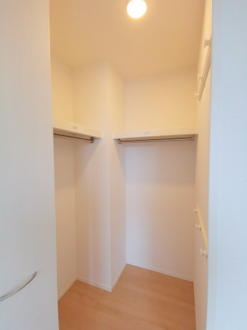 収納　ウォークインクローゼット