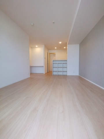 居室・リビング　明るいリビング