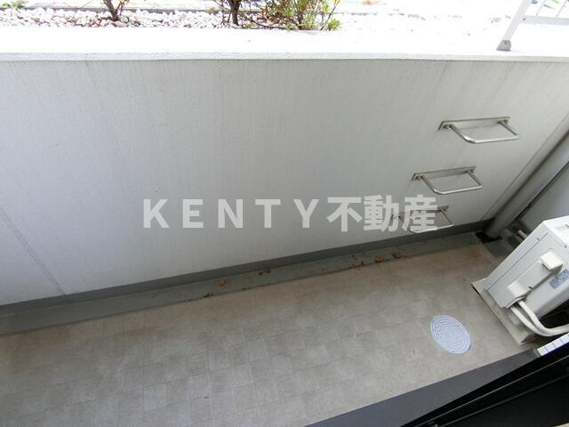 バルコニー　開放的で明るい空間を演出してくれるバルコニーです