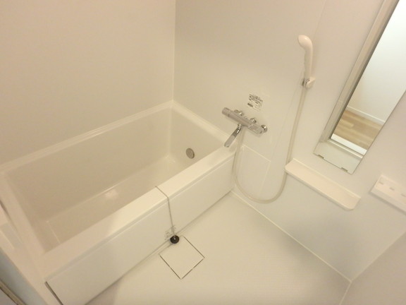 バス・シャワールーム　バス
