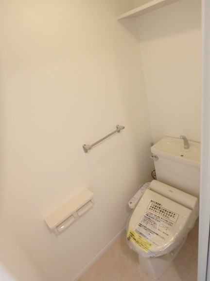 トイレ　温水洗浄便座付