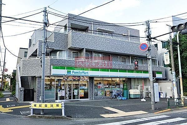 コンビニ　ファミリーマート目黒柿の木坂店（コンビニ）まで480m