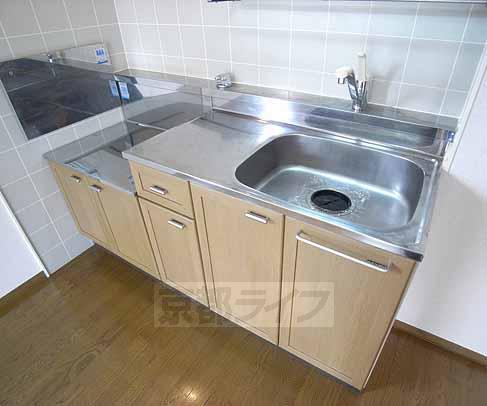 キッチン　キッチンスペースもしっかりあります・